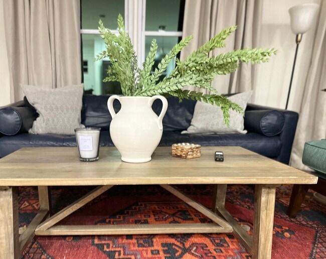 Photo - 347 Karen Dr