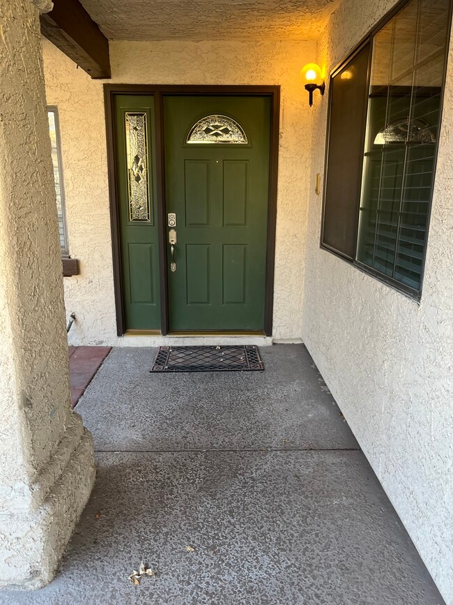 Photo - 3121 La Mancha Way