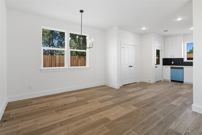 Photo - 123 S Virginia St