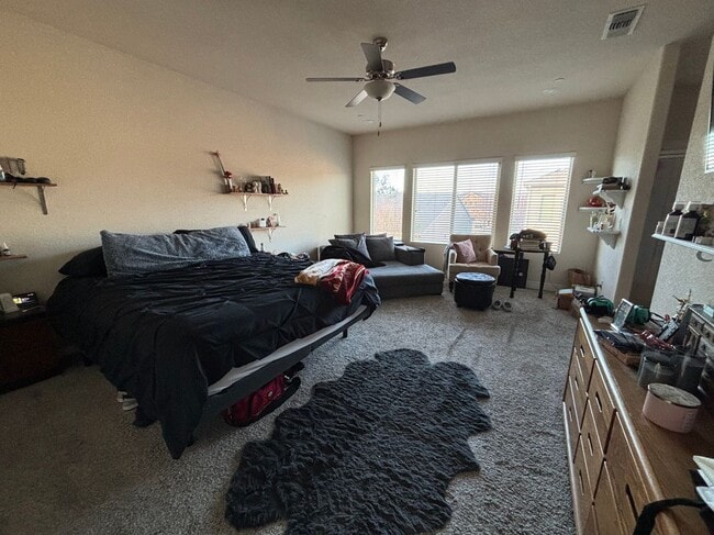 Photo - 3791 Bonifacio Way