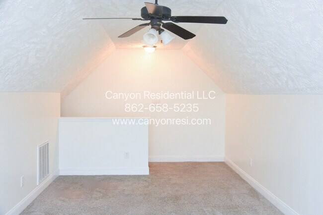 Photo - 658 Copper Creek Dr