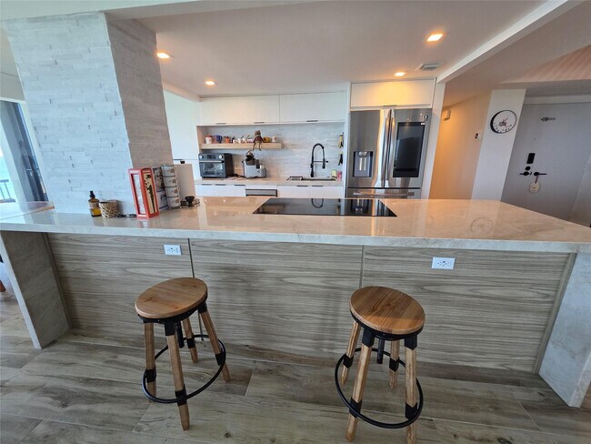 Photo - 5550 N Ocean Dr