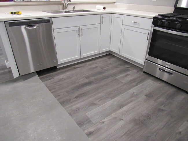 Photo - 240 5th St E