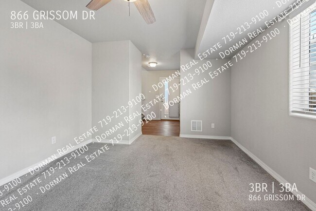 Photo - 866 Grissom Dr.