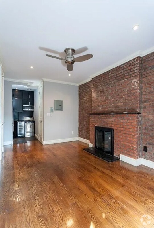 Building Photo - 562 Hudson St Rental