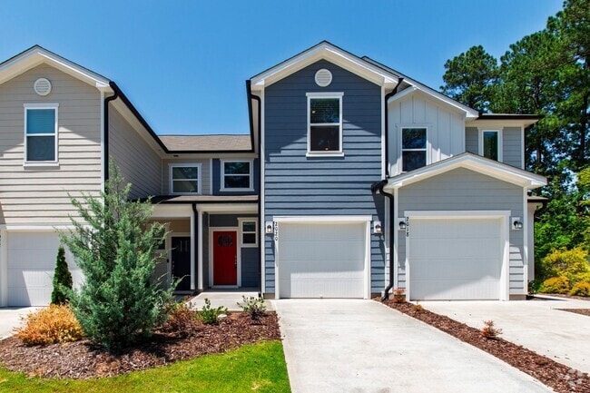 Building Photo - Modern 3-Bedroom Townhome with Luxury Fini...
