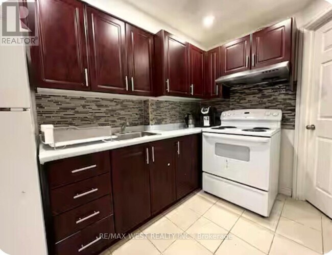 Photo - 11A St Andrews Blvd