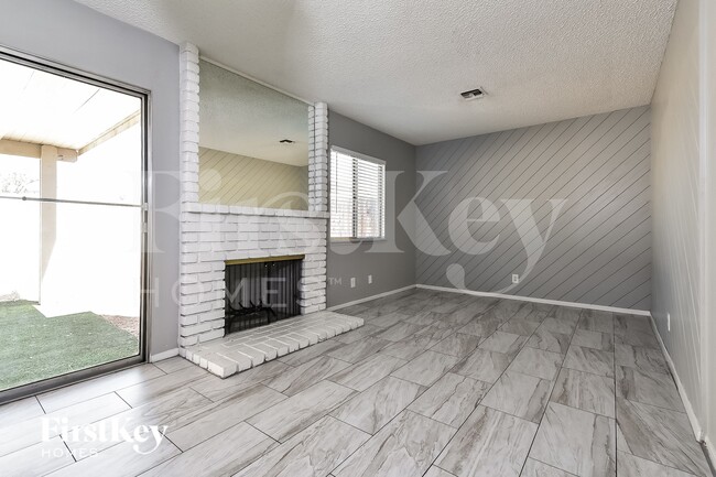 1613 Amboy Dr