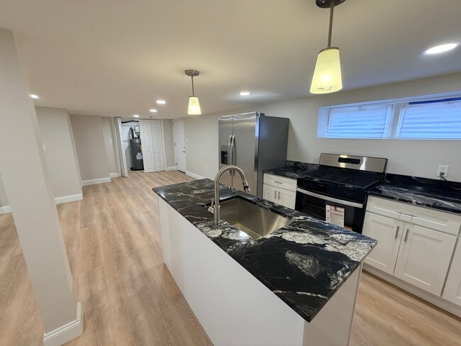 Kitchen & Dining - 3 E Overlea Ave