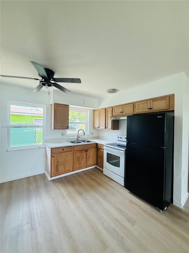 Photo - 2423 Jeffcott St Unidad 1