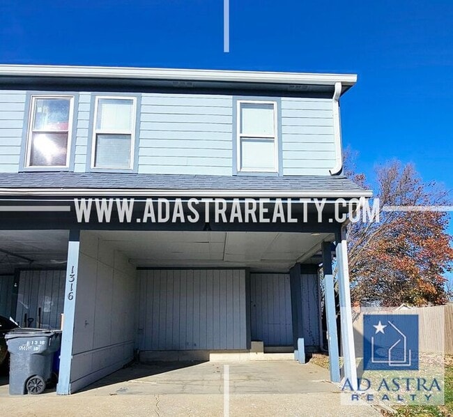 Nice 3 bed 1.5 bath townhouse in Olathe-Co... - Nice 3 bed 1.5 bath townhouse in Olathe-Co...