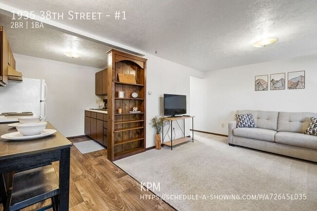 Photo - 1935 38th St Unit #1