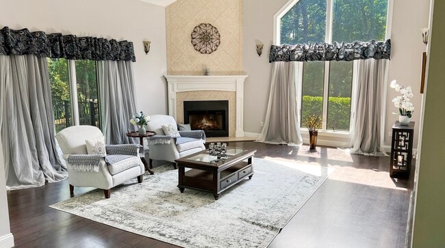 Photo - 209 Shady Knoll Ln