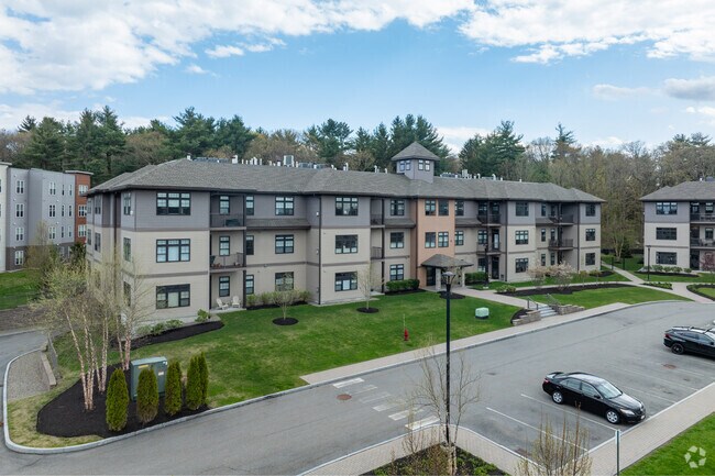 Primary - Sterling Hill Stoneham Apartments