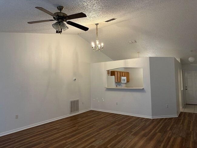 Photo - Move in condition 3 Bedroom 2 Bath 2 Car Garage Call Carole Arcaro 386-216-4900 Deltona Lakes Realty