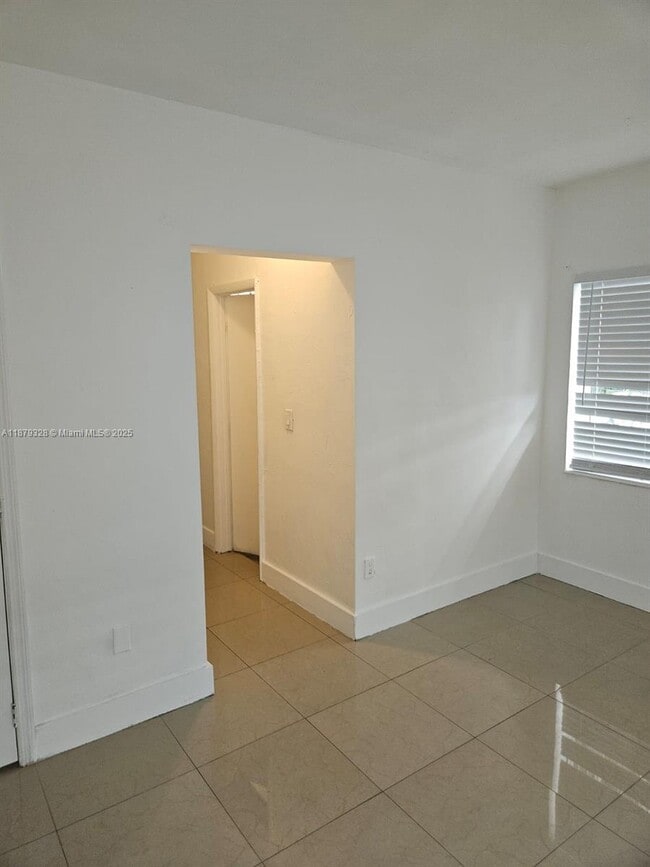 Photo - 1135 Euclid Ave Unit 201