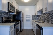2BR, 2BA