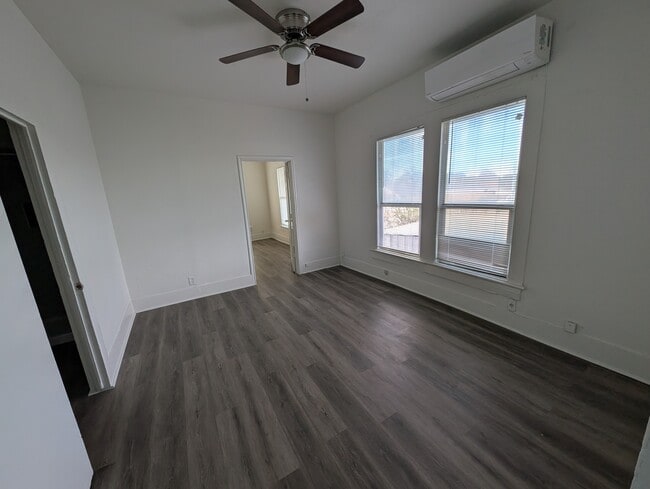 Photo - 403 Cowling St Unidad 3