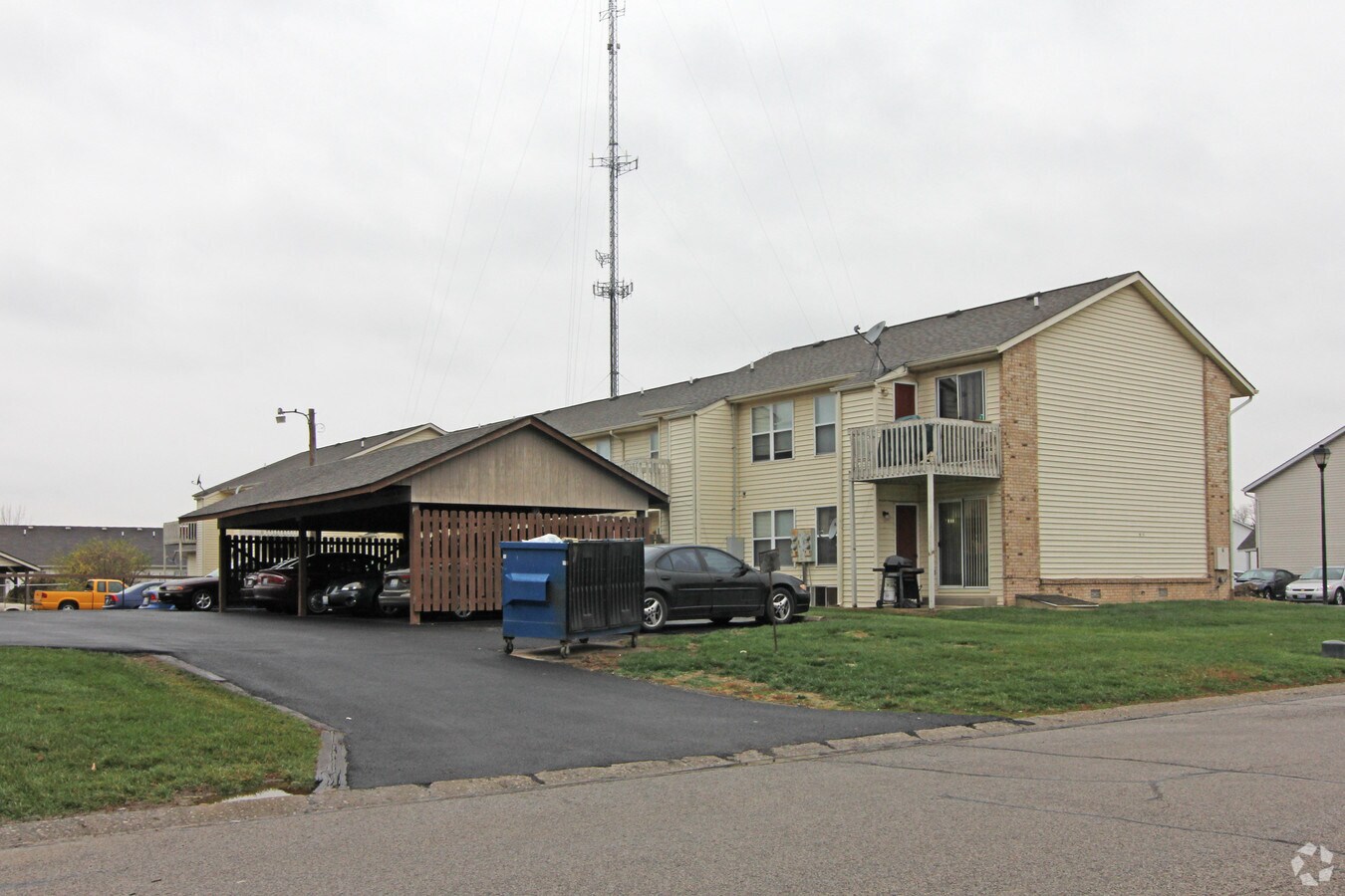 Photo - Skyline Apartments