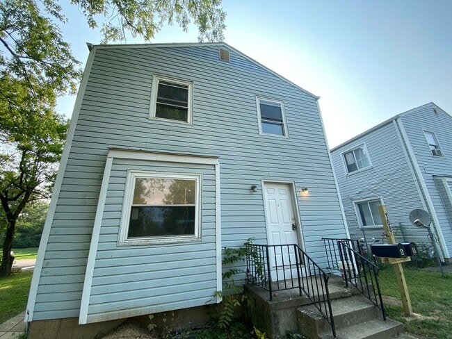 Photo - 108 Columbian Ave Unit B