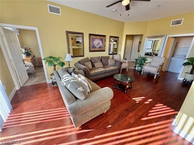 Photo - 55 E Agate Ave Unidad 502