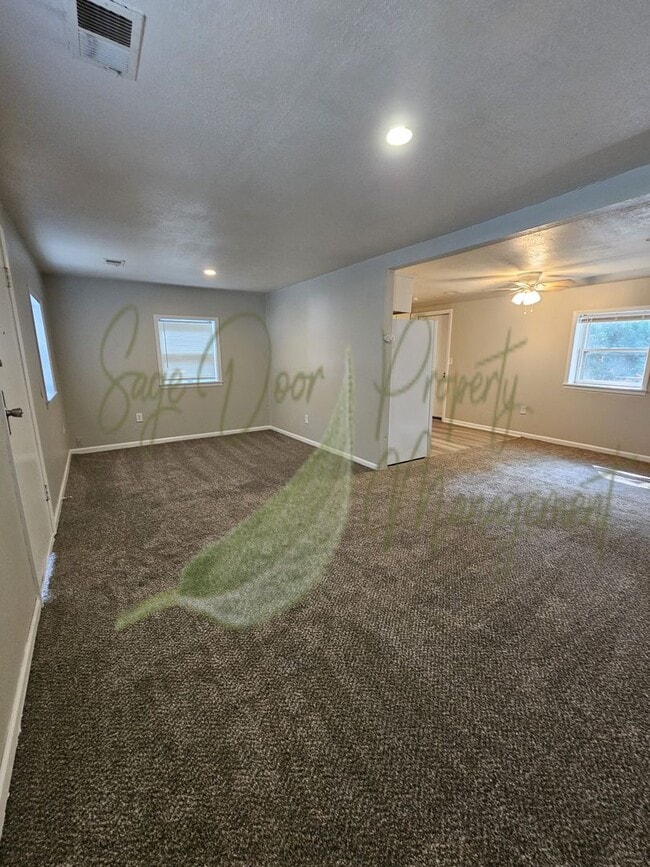 Photo - Charming 2 Bedroom Home in Raytown