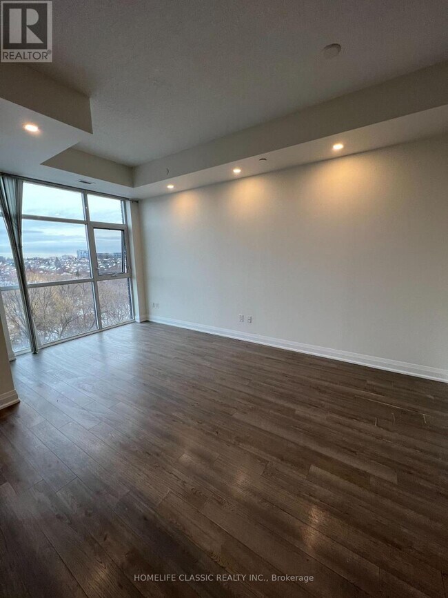 Photo - 8763 Bayview Ave Unit 630