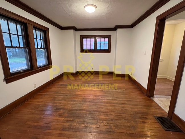 Photo - 3 bedrooms 1 bathrooms house for rent