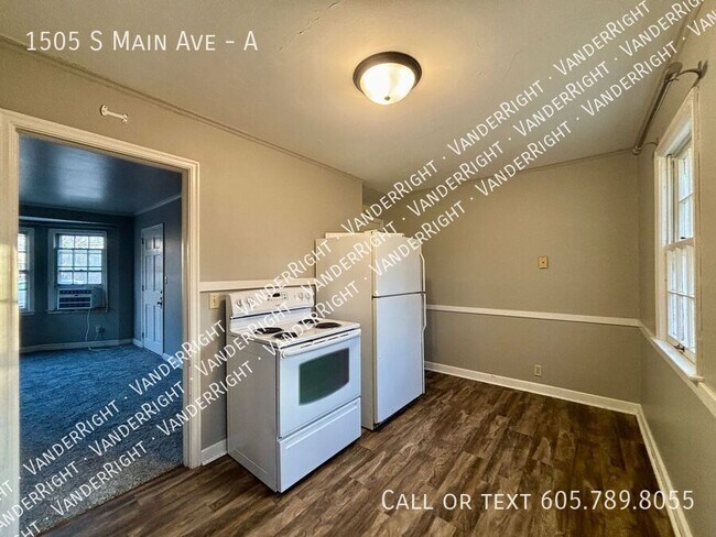 Photo - 1505 S Main Ave Unit A