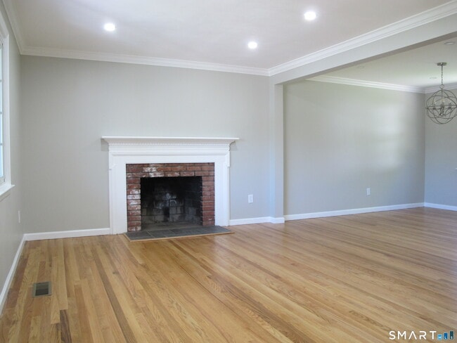 Photo - 22 Hastings Ln