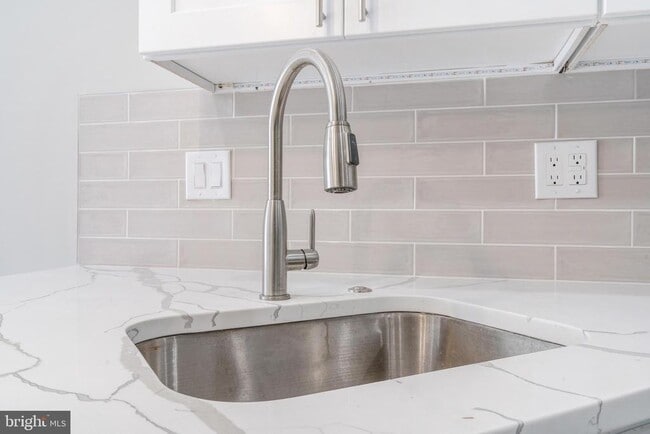 Photo - 103 E Duval St Unit 1