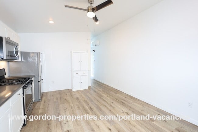 Photo - SE 88th Ave - 2 bedroom ADU close to the r... Unidad #B