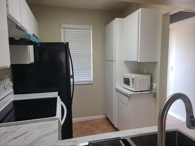 Photo - 9927 Three Lakes Cir Unit Rosewood