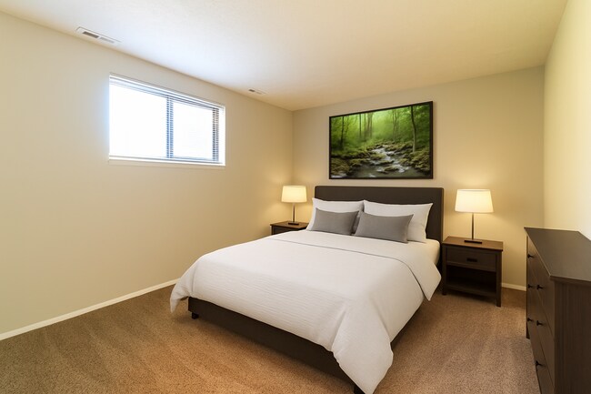 Valley Plaza Apartments