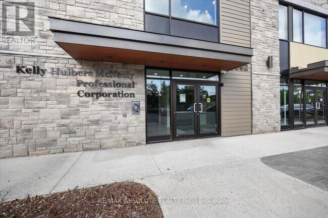 Photo - 5992 Hazeldean Rd