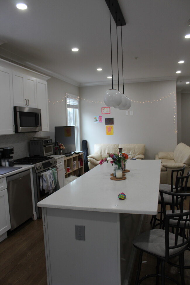 Photo - 153 Foster St Condo