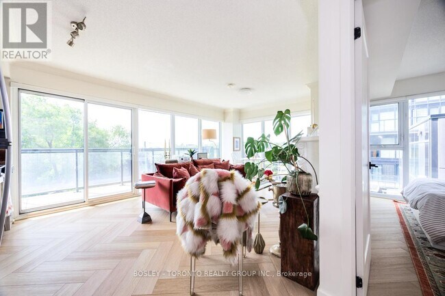 Photo - 1119 Cooke Blvd. Unité B421