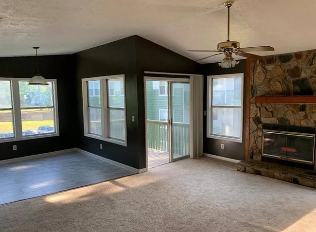 Photo - 1021 Wood Creek Dr Unit 7