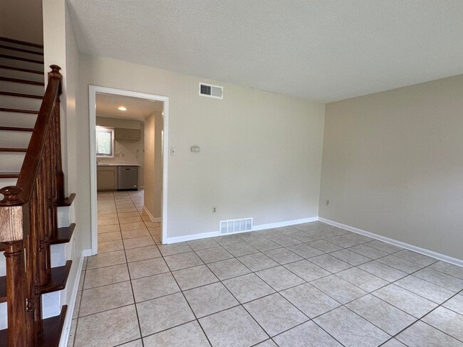 5659 Hinton Pl