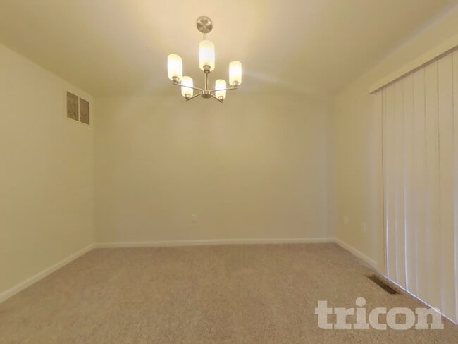 Photo - 10721 Esprit Pl