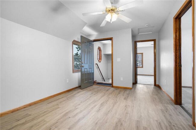 Photo - 1067 Hatch Ave