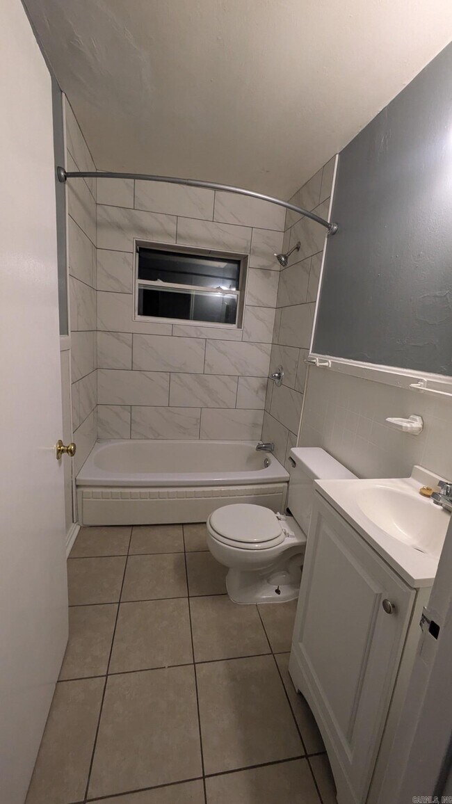 Photo - 1504 Allen St Unit 7
