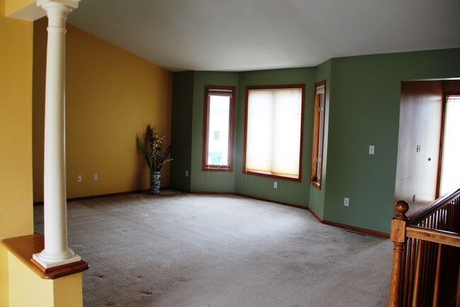 Photo - 4333 10th St NW