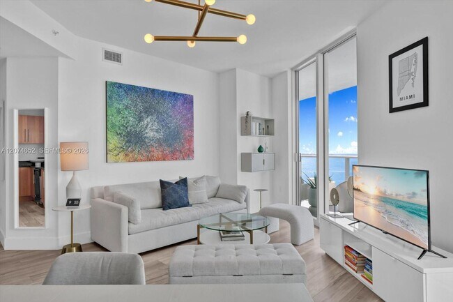 Photo - 300 S Biscayne Blvd Unidad T-1708