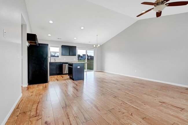 Photo - Summerland Twinhomes