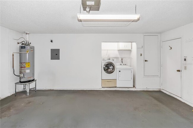 Photo - 5910 Petunia Ln