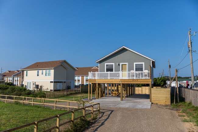 3942 N Virginia Dare Trail
