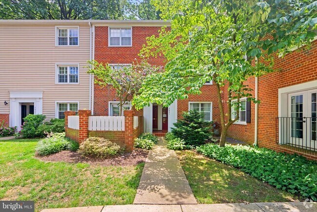 Building Photo - 2631 S Walter Reed Dr Unit A Rental