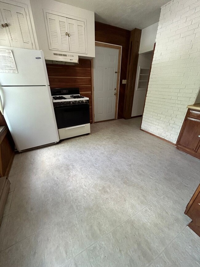 Photo - 830 Cass St Unit 830