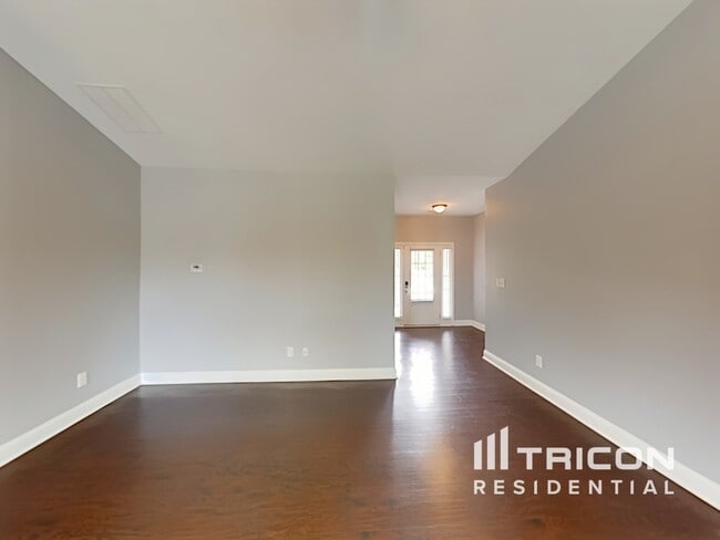 Photo - 249 White Creek Dr